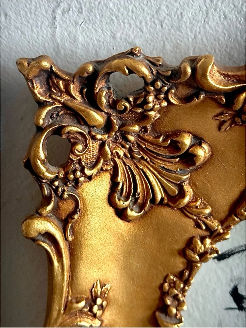 Antique Victorian Style Gold Gilt Oval Frame BW Drawing Ornate Rococo Porcelain
